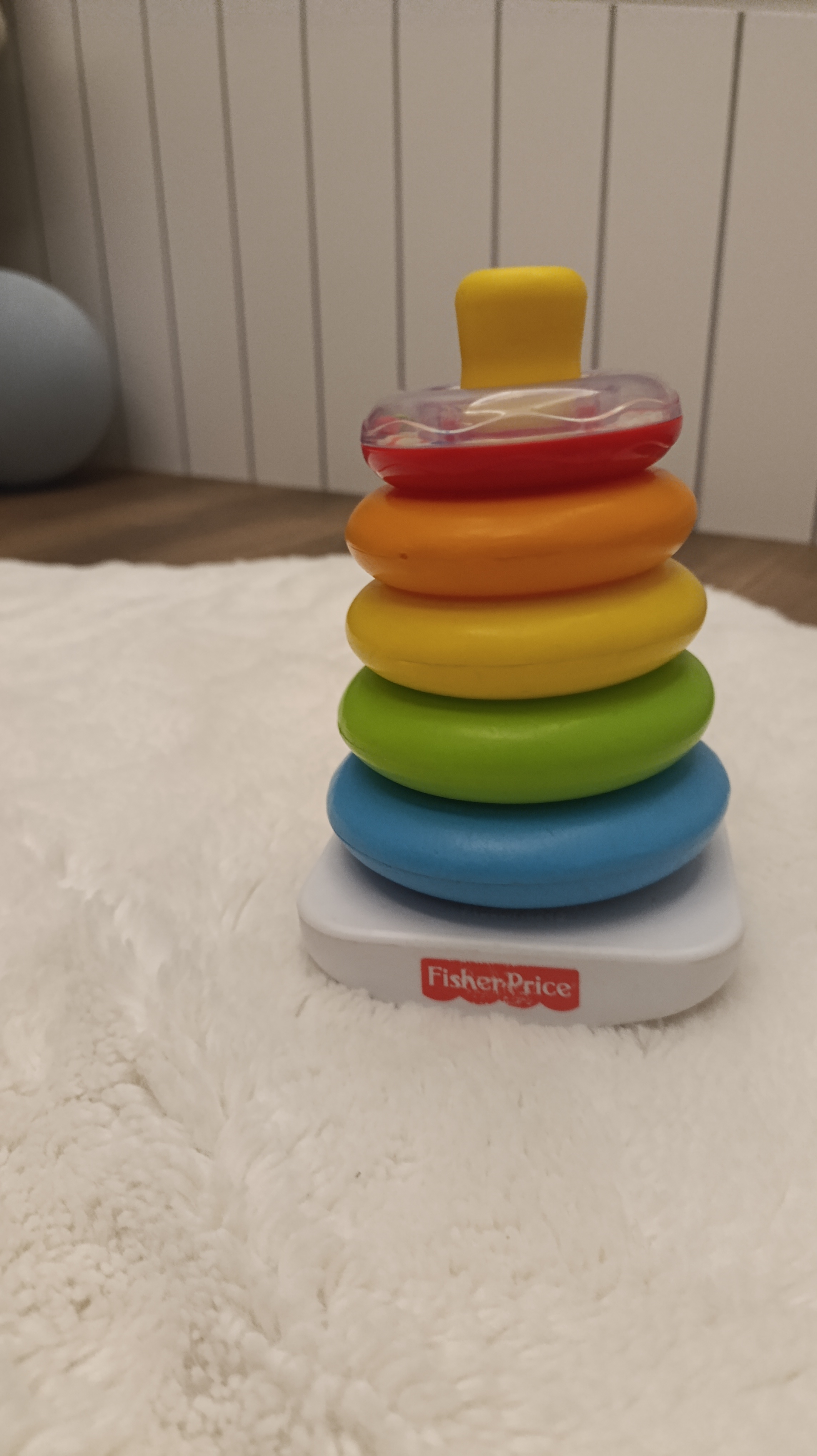 Fisher-Price Eğitici Renkli Halkalar (Klasik Halka Dizme Oyunu)