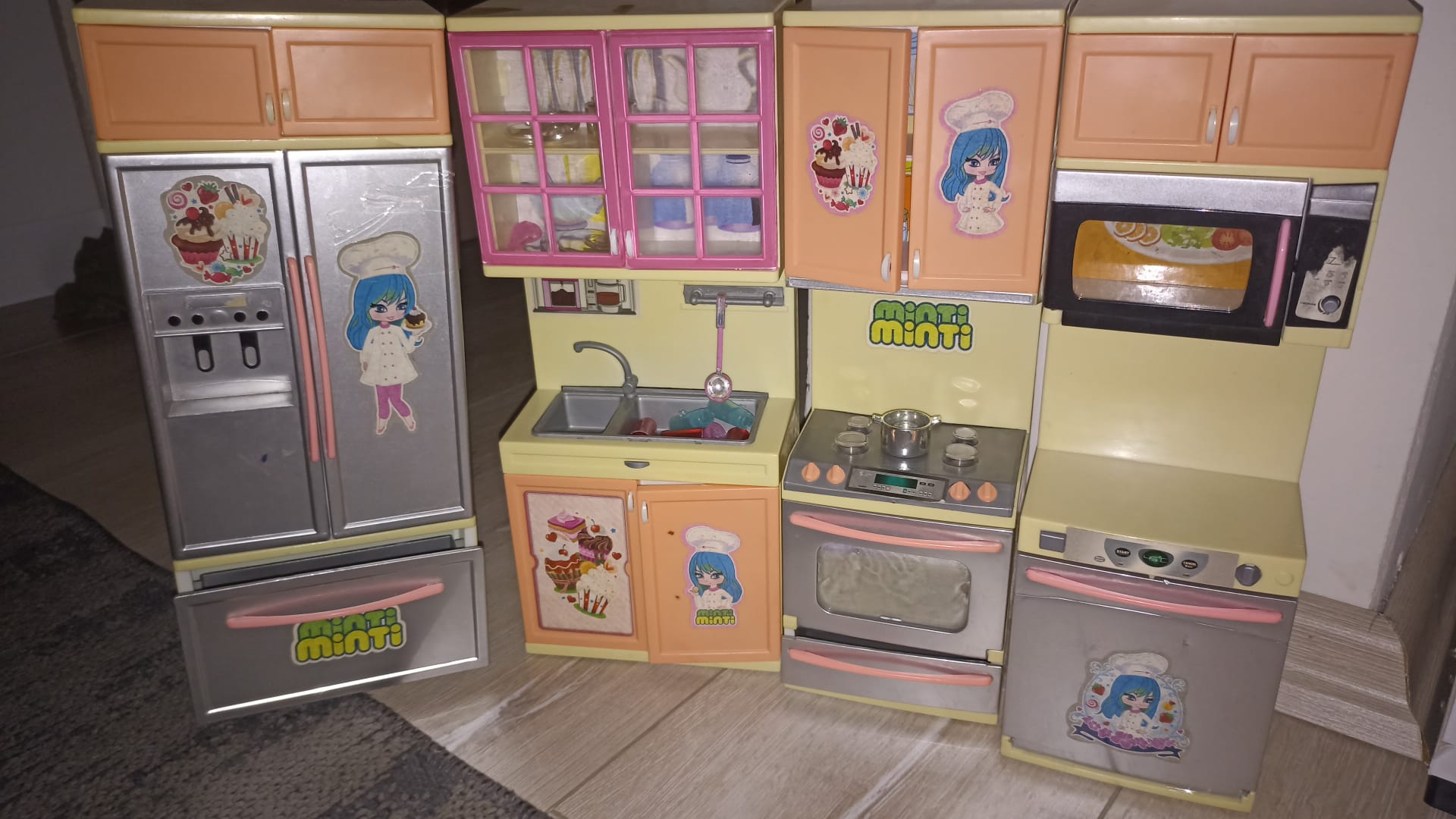 Minti Minti 4’lü Modern Oyuncak Mutfak Seti - Buzdolabı ve Fırınlı